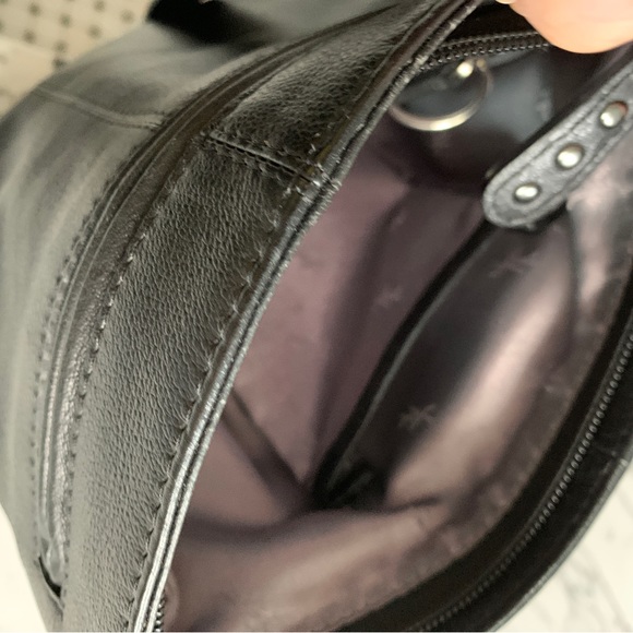 Kenneth Cole Black Bag - Picture 8 of 13